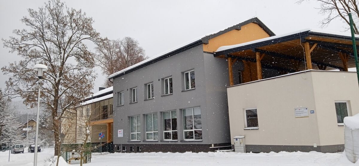 Nadbudowa budynku Centrum rekreacji i Wypoczynku w Zembrzycach